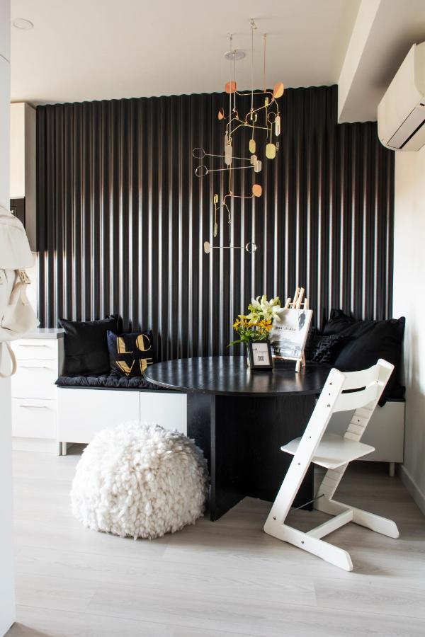 Light Room By Zoom Apartments Bratislava Ngoại thất bức ảnh