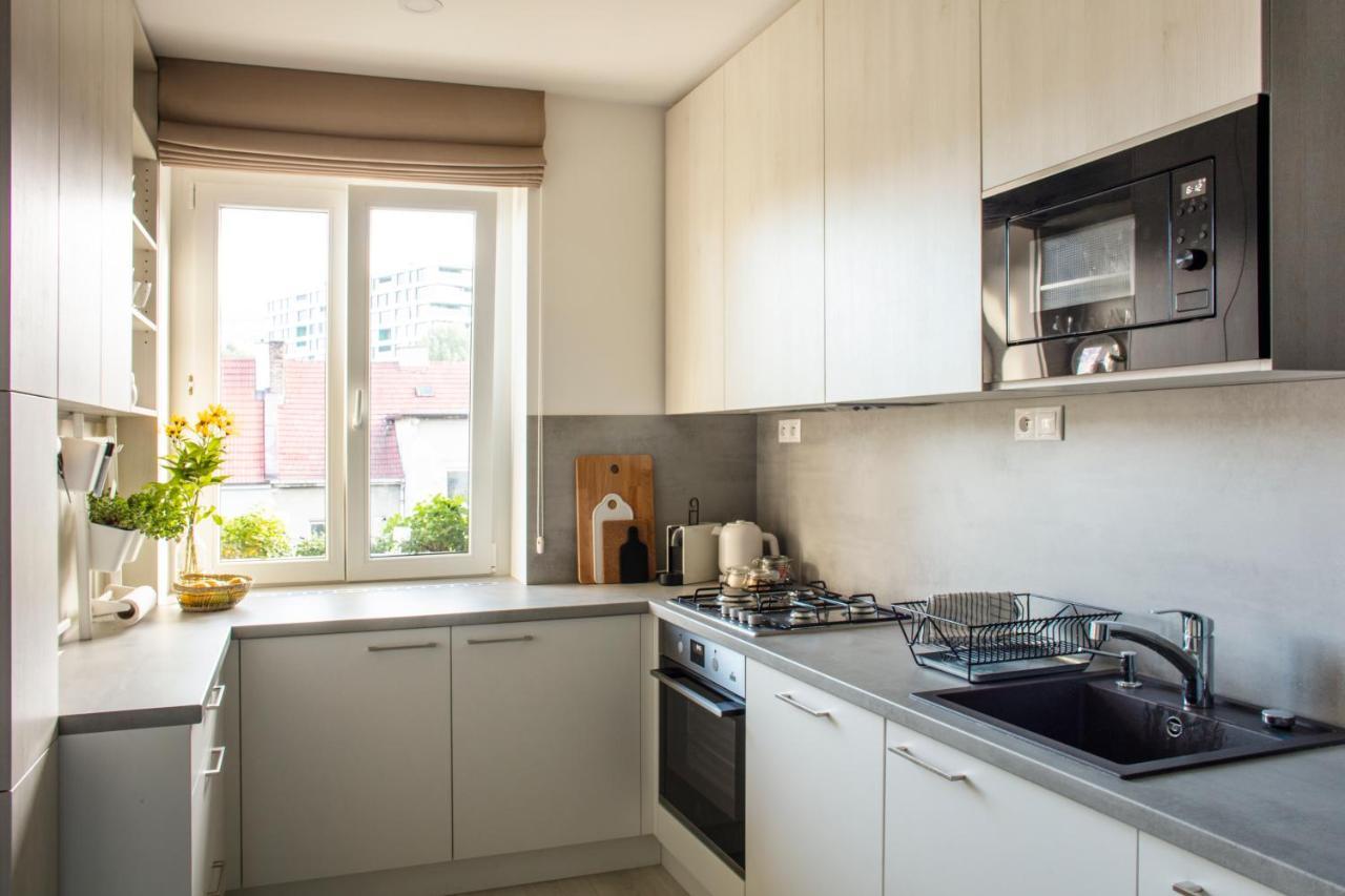 Light Room By Zoom Apartments Bratislava Ngoại thất bức ảnh