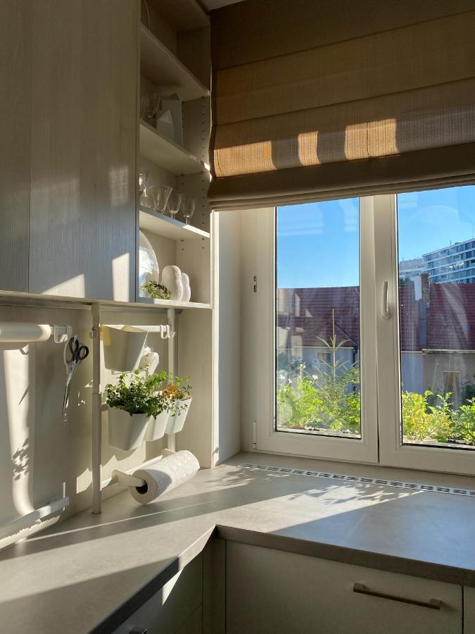 Light Room By Zoom Apartments Bratislava Ngoại thất bức ảnh
